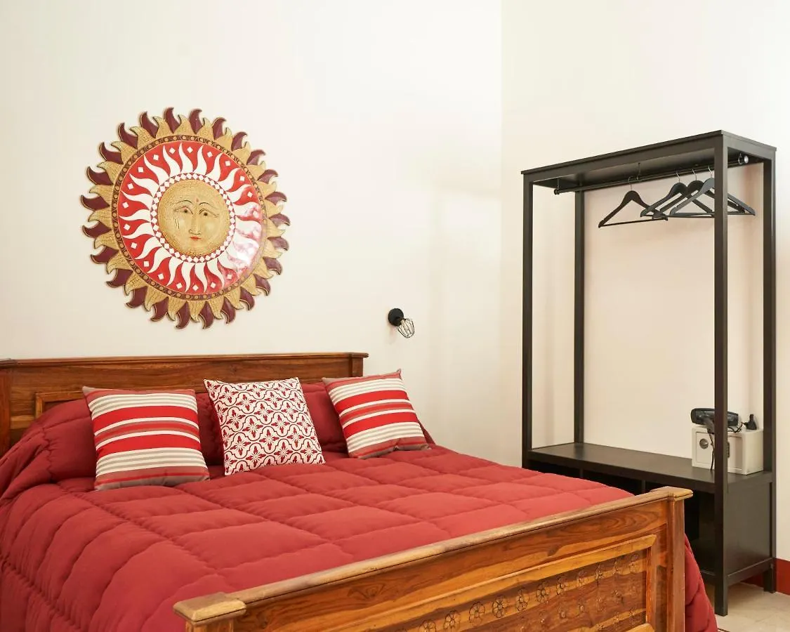 Ballarò Guest House Palermo 2*,